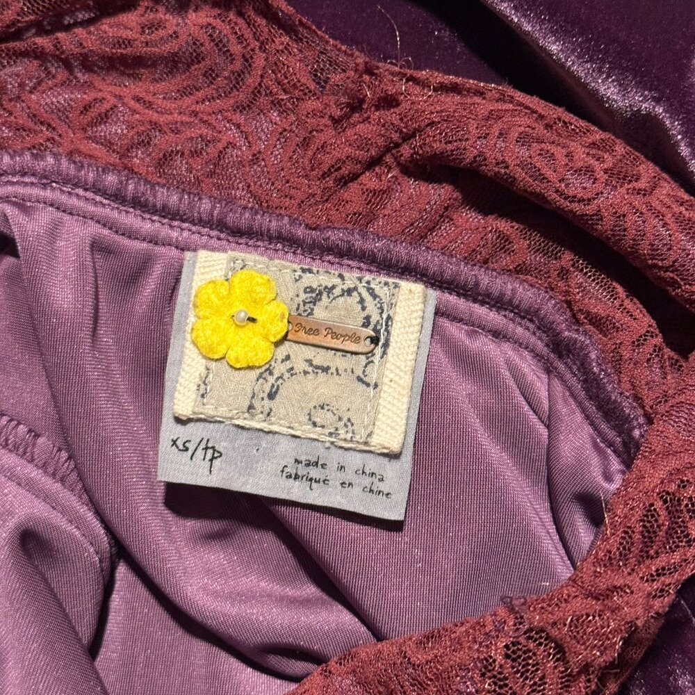 Rare Free People Boho Velvet & Lace Plum Purple Dress XS EUC - Picture 5 of 6